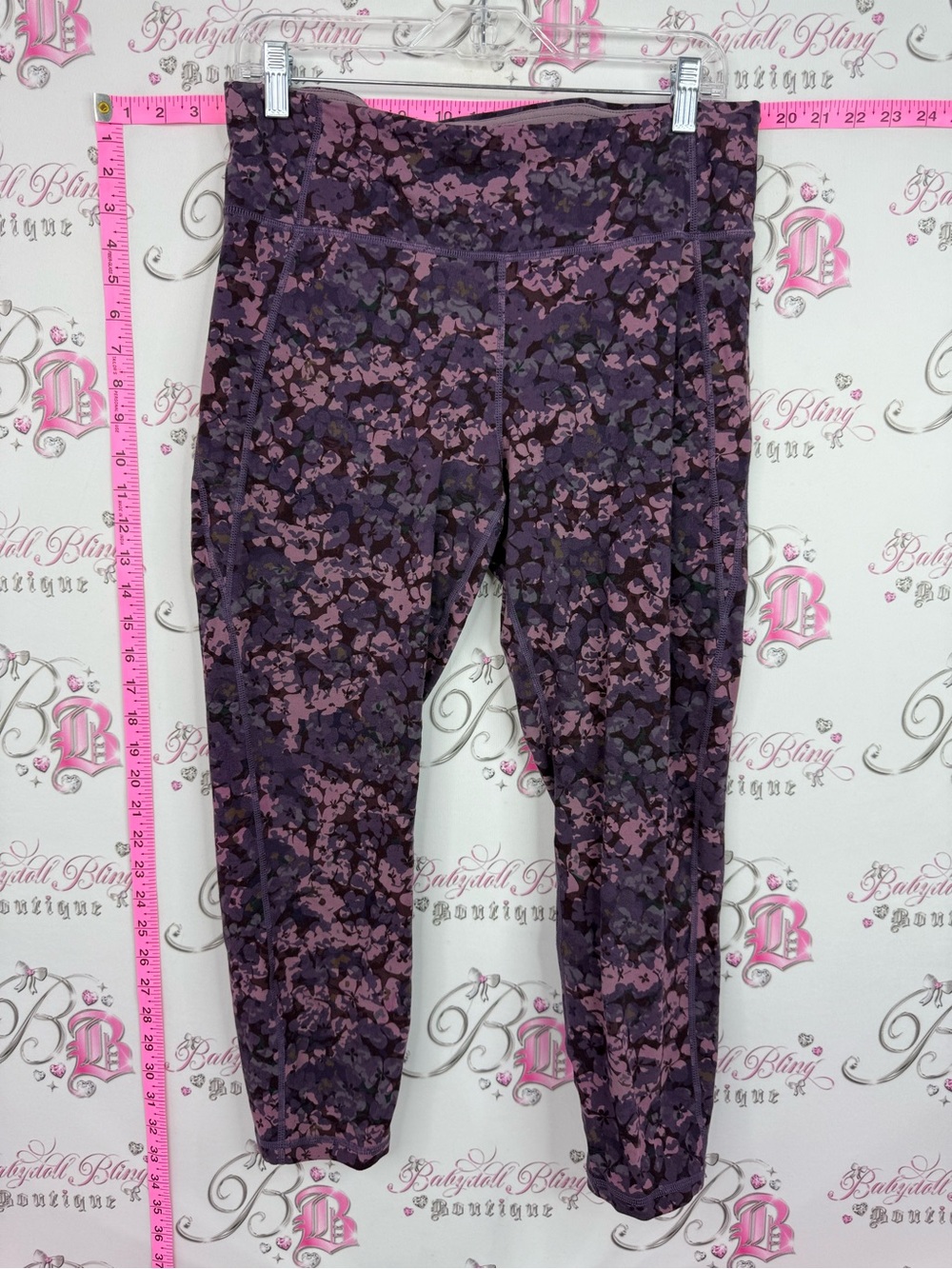 HYBA pants capri Purple Floral Camo High-Rise Leggings